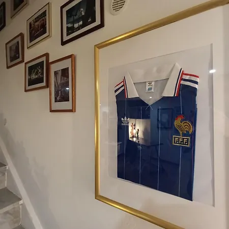 Napoleon شقة يوتْسْوولْ