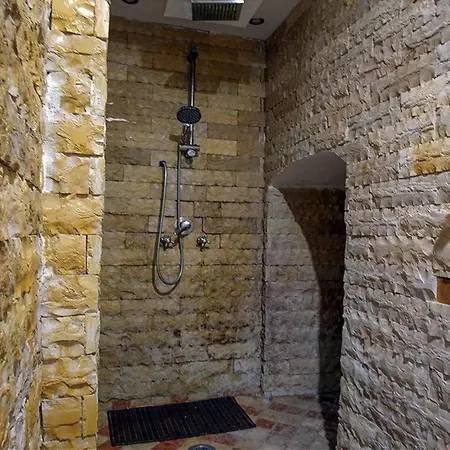 Napoleon يوتْسْوولْ